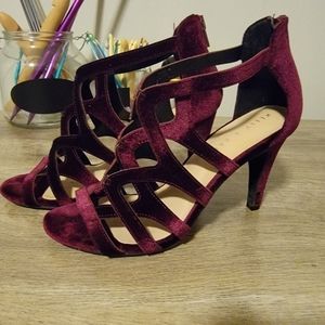 Burgunday velvet suede heels